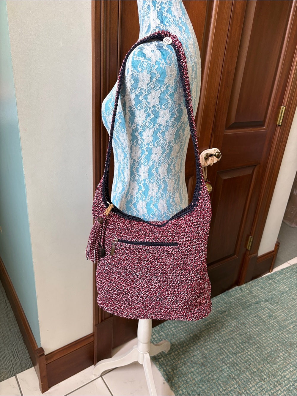 The Sak  patriotic bag  classic woven shoulder bag  red white blue  4th of July - Picture 3 of 16